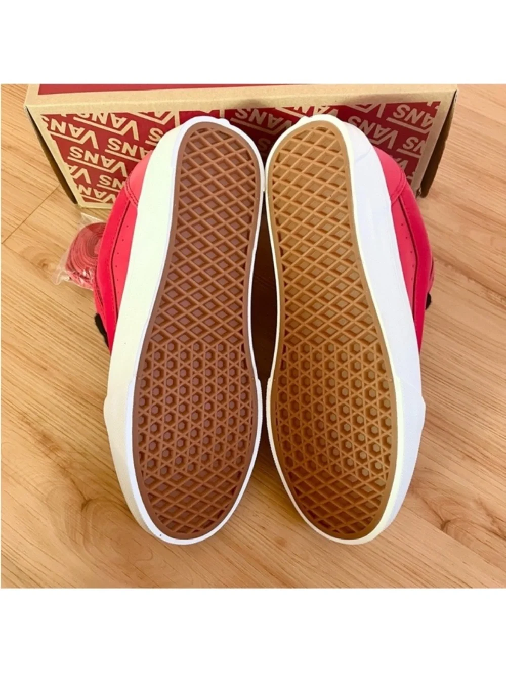 Vans Knu Skool VNO00D6CREB Red Black Women 9.5US